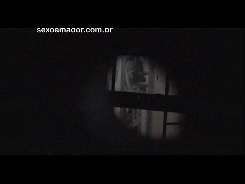 ❤️ Blondiin saab salaja videolevi naabruskonna voyeuri poolt peidetud õõnsate telliskivide taha peidetud ❤ Kõva porno at et.myastro.top ❌